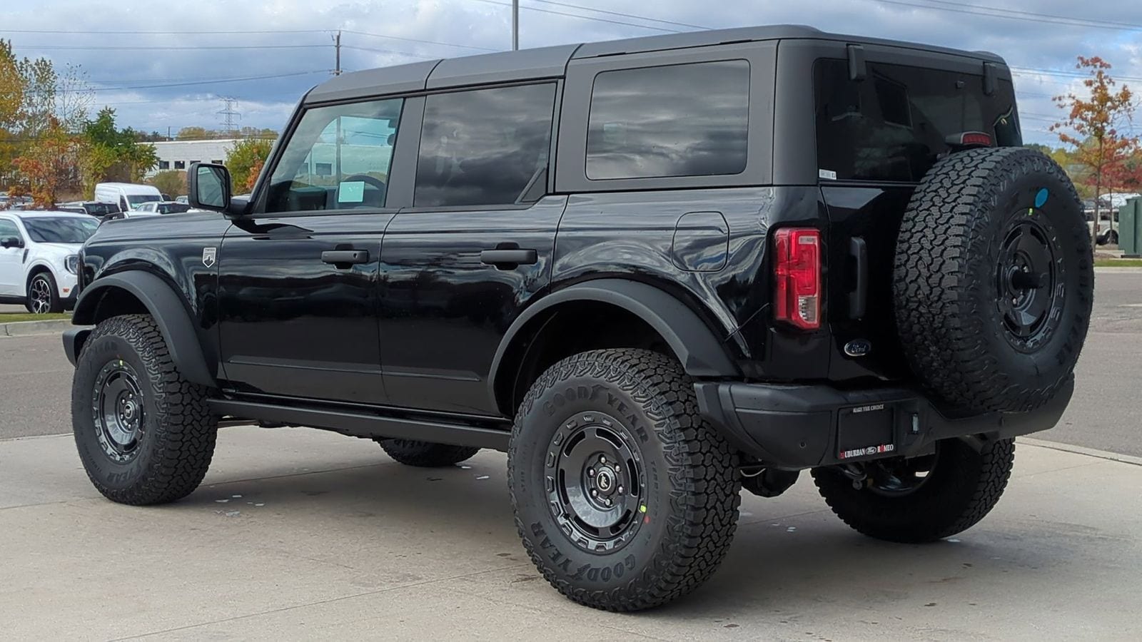 Thumbnail: 2025 Ford Bronco - 3