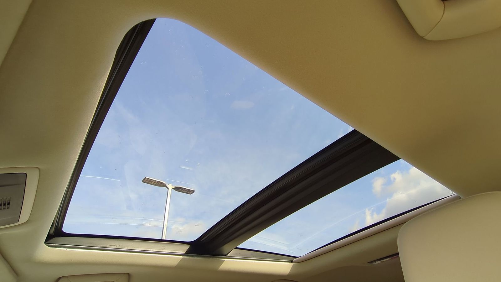 Thumbnail: 2022 Lexus RX - 18