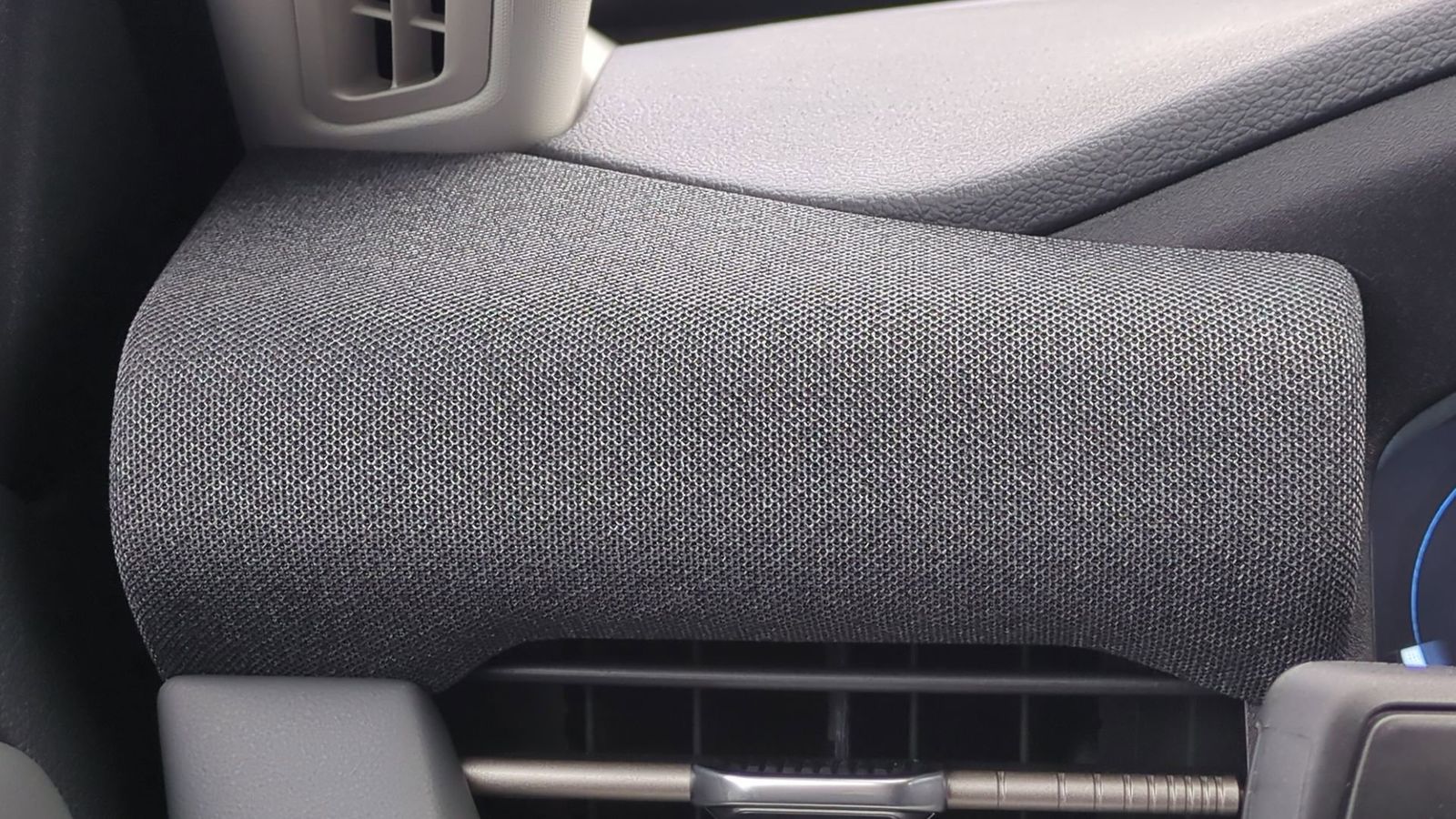 Thumbnail: 2026 Ford Explorer - 30