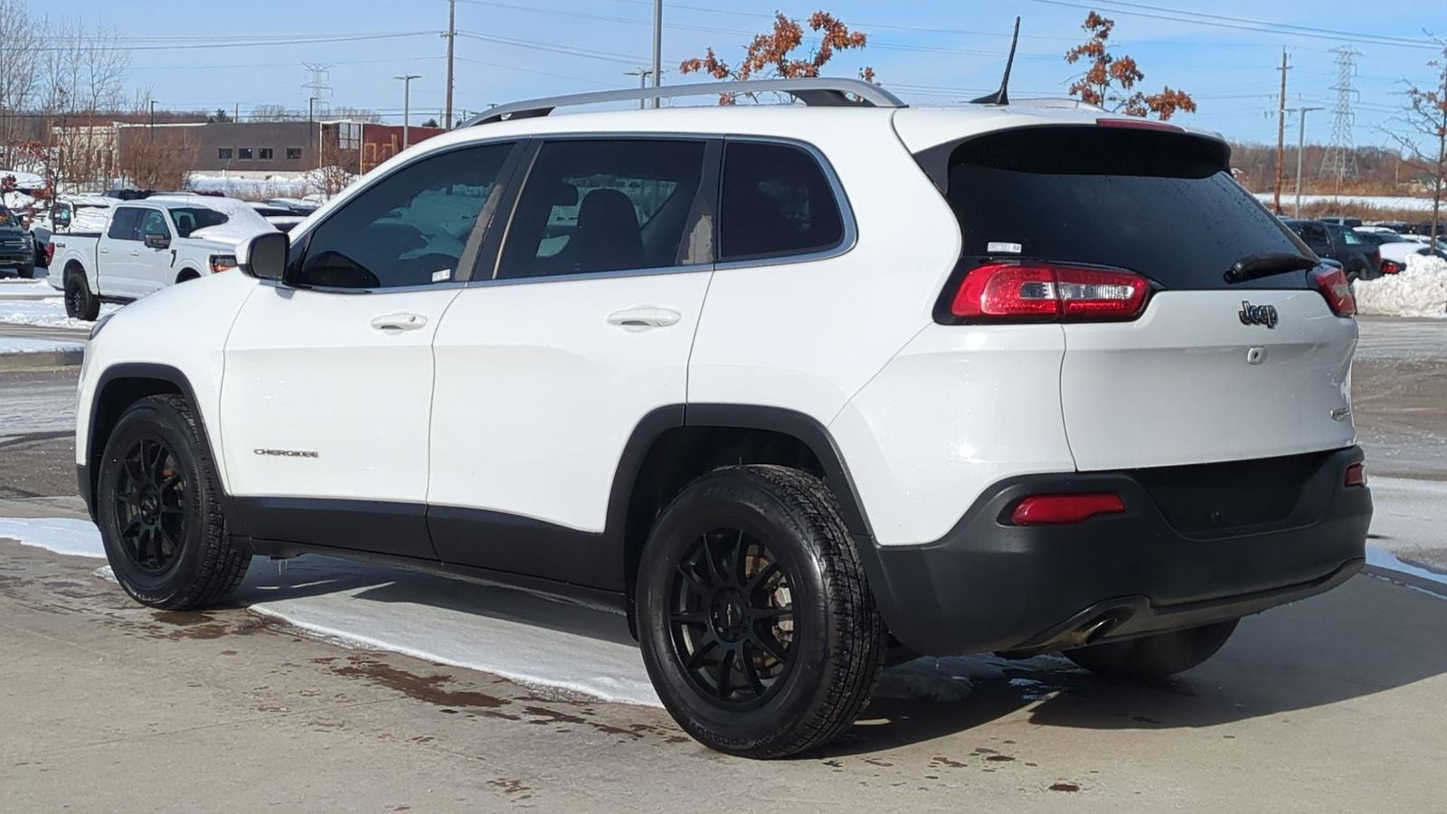 Thumbnail: 2018 Jeep Cherokee - 3