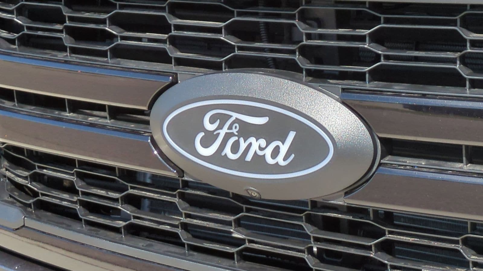 2025 Ford F-150 Lariat 11