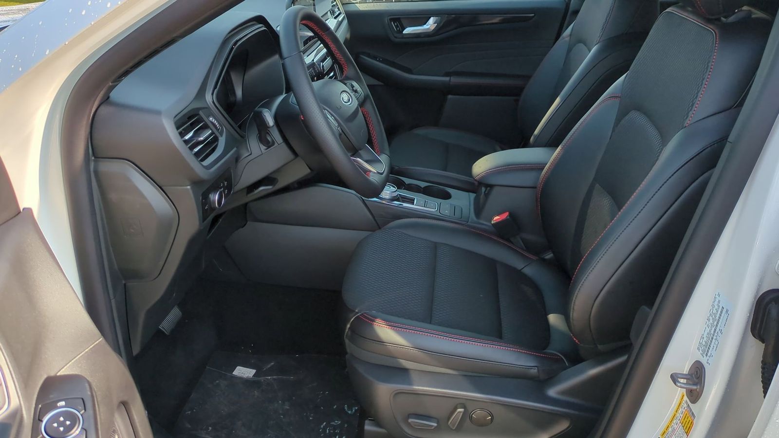 Thumbnail: 2025 Ford Escape - 15