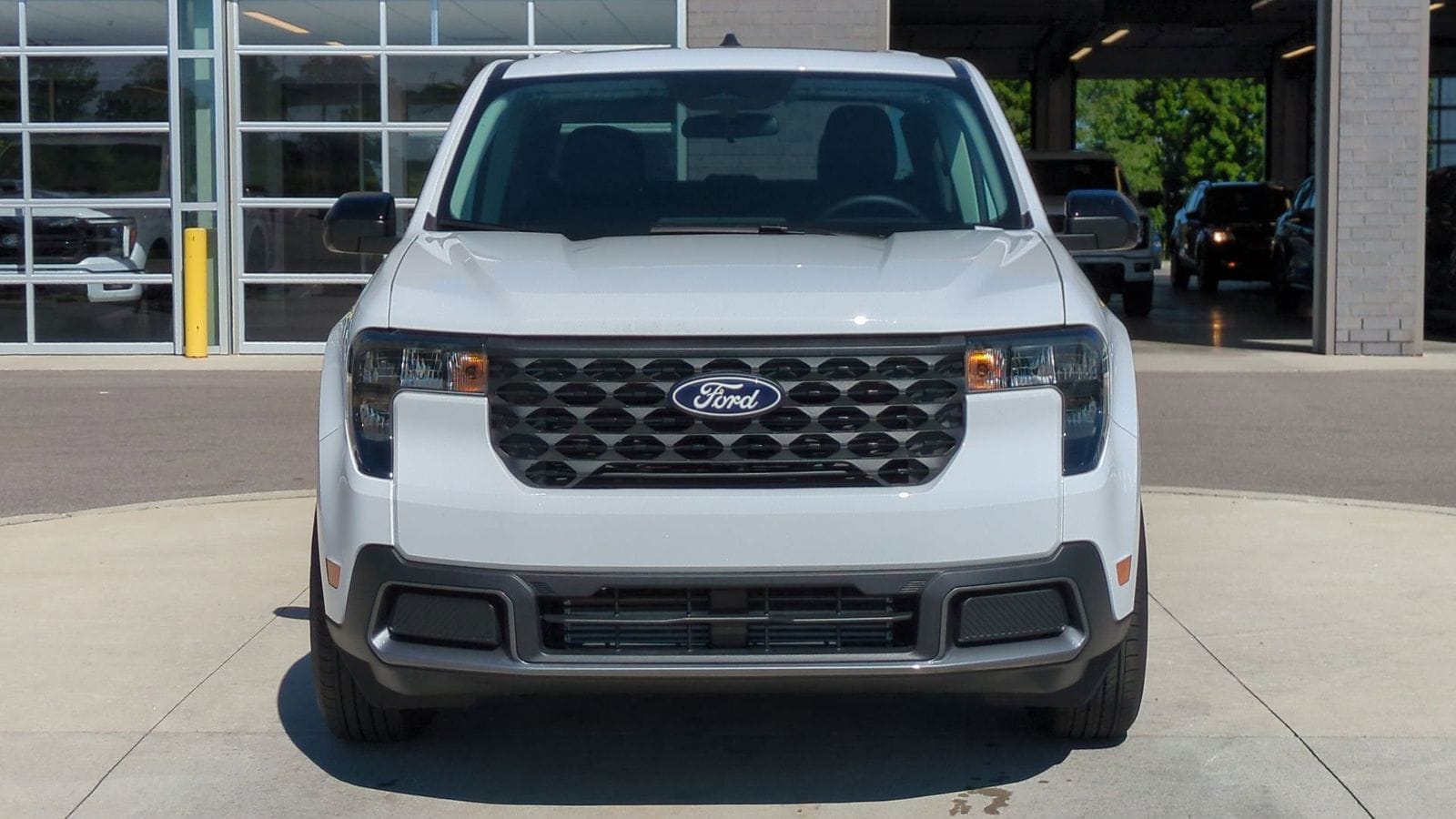 Thumbnail: 2025 Ford Maverick - 9