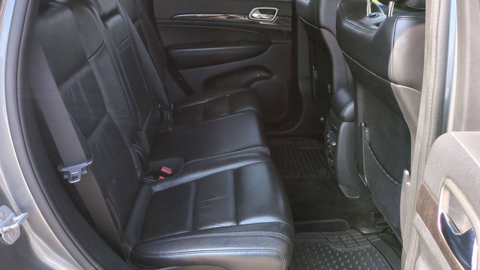 Thumbnail: 2011 Jeep Grand Cherokee - 22