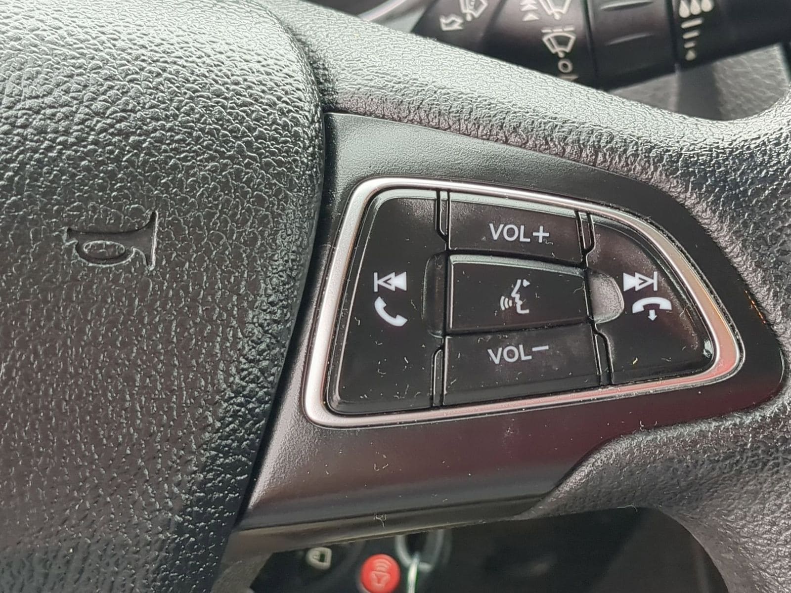 Thumbnail: 2017 Ford Focus - 25