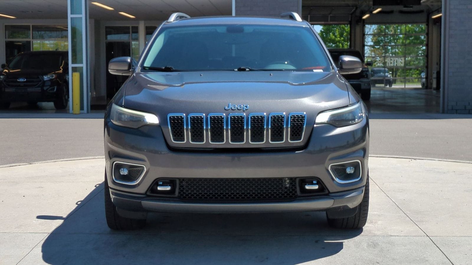 2019 Jeep Cherokee Overland 10