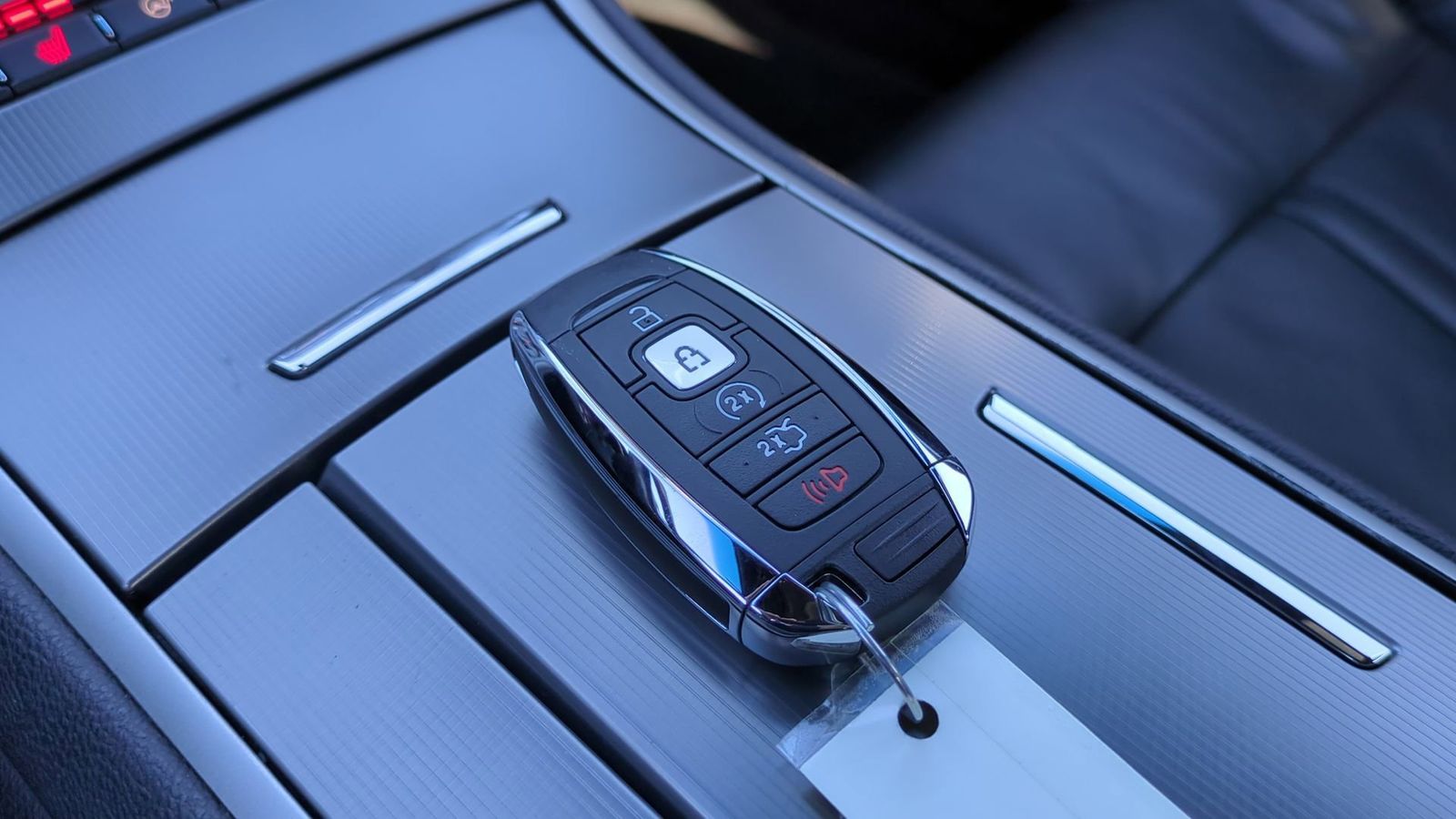 Thumbnail: 2020 Lincoln MKZ - 41