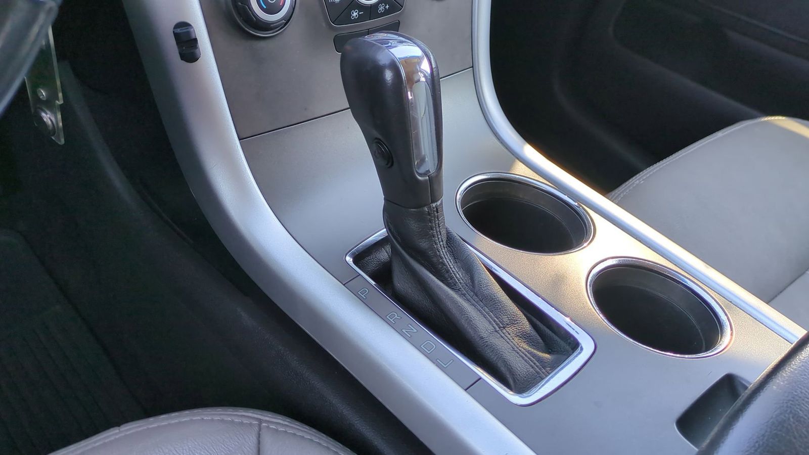Thumbnail: 2012 Ford Edge - 26