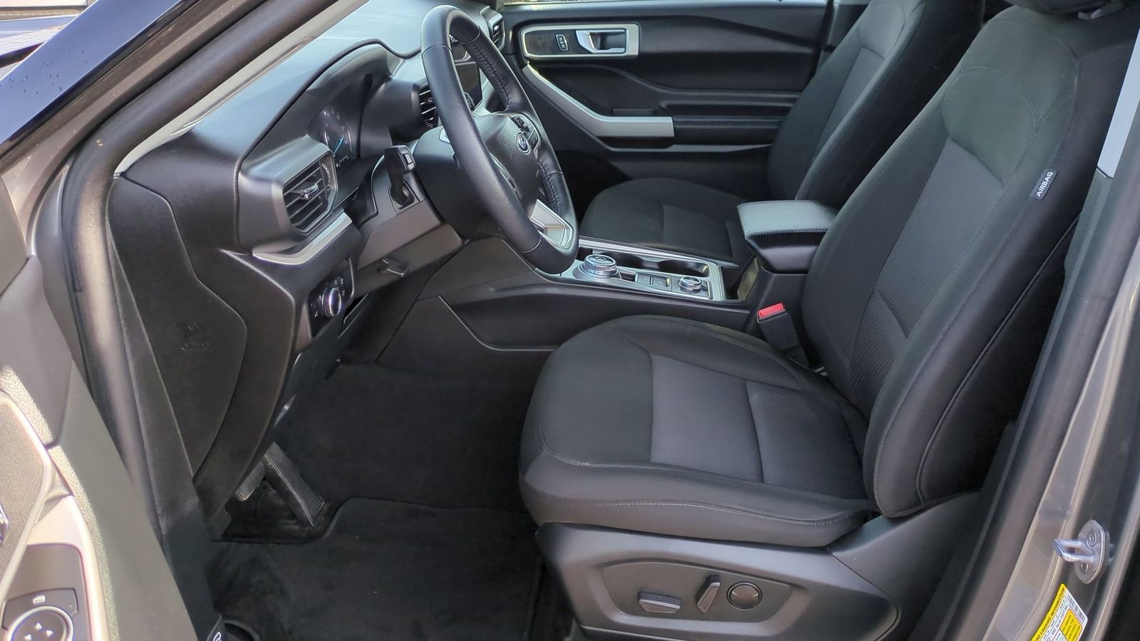 Thumbnail: 2023 Ford Explorer - 16