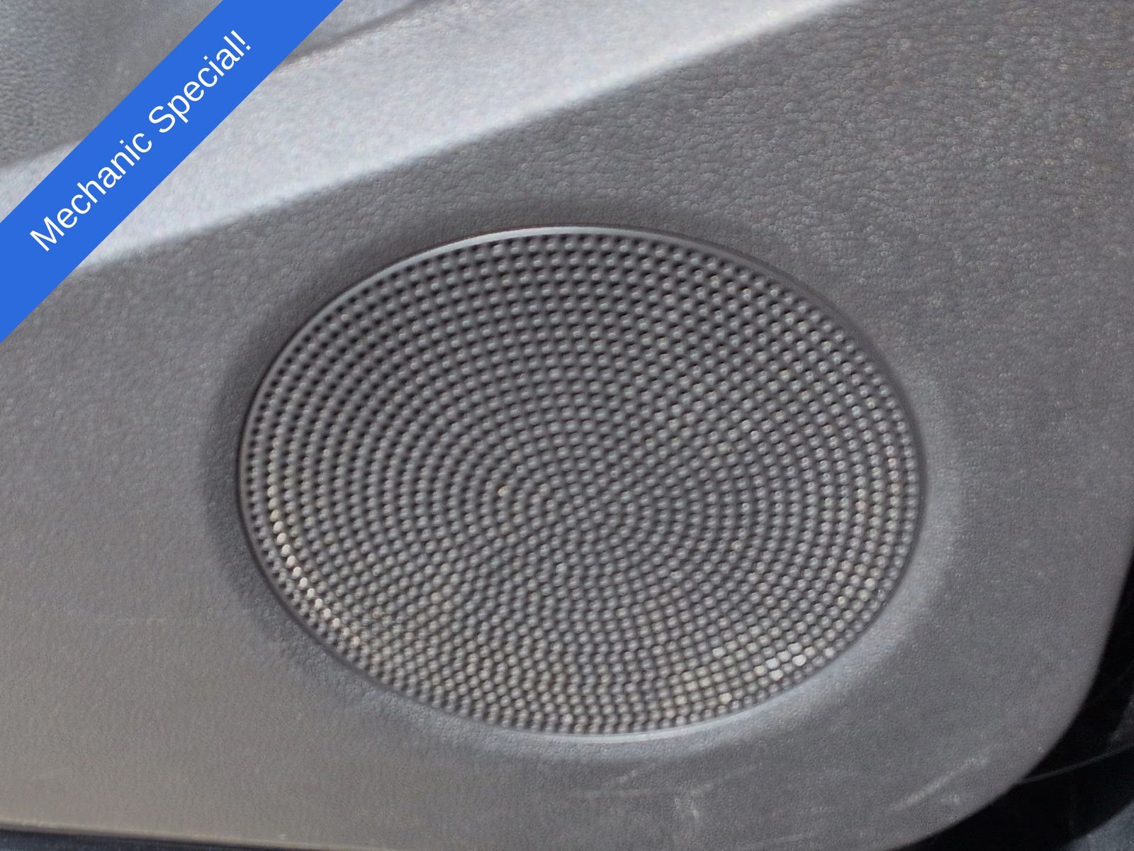 Thumbnail: 2019 Ford Escape - 28