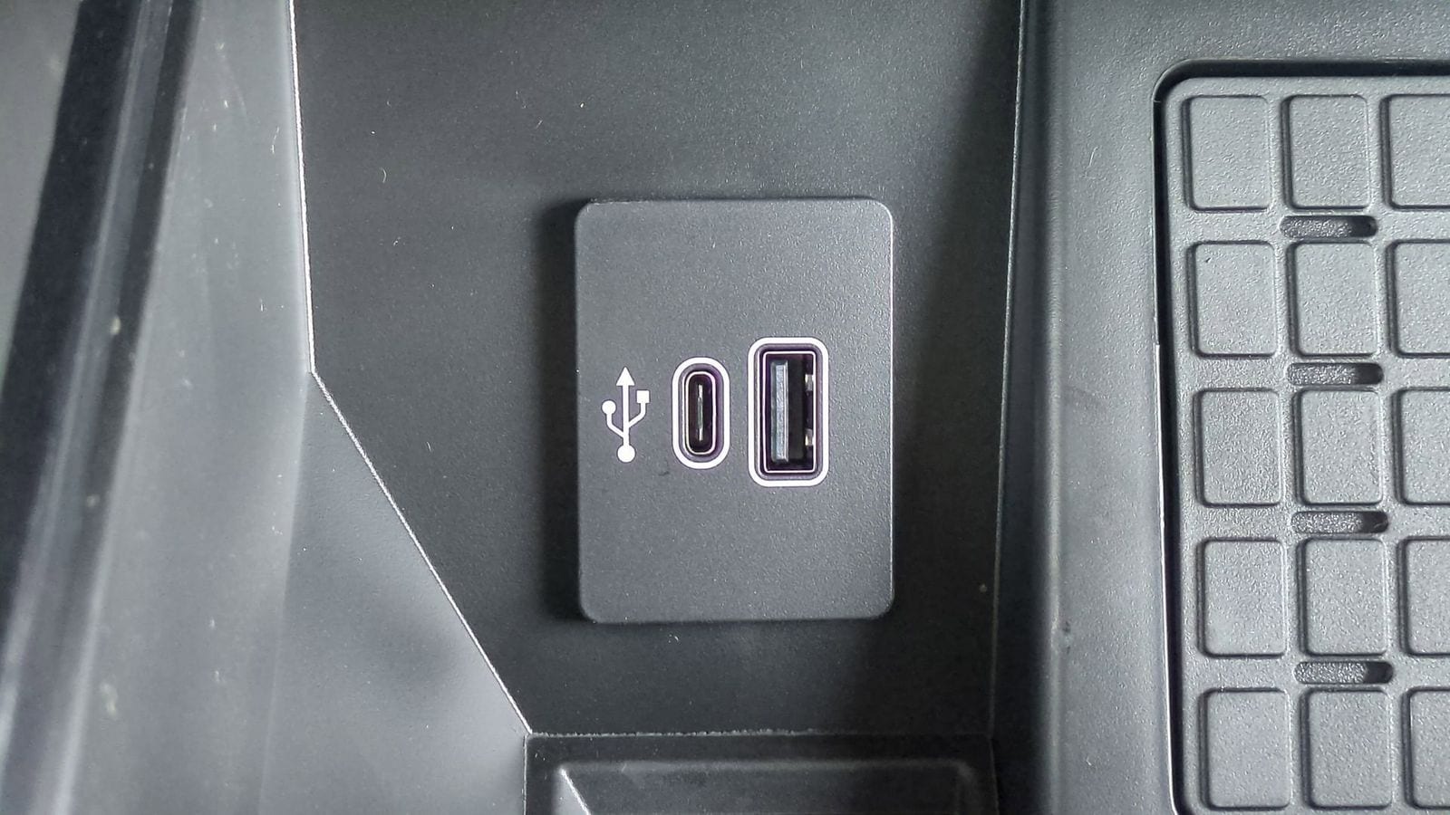 Thumbnail: 2025 Ford F-150 - 31