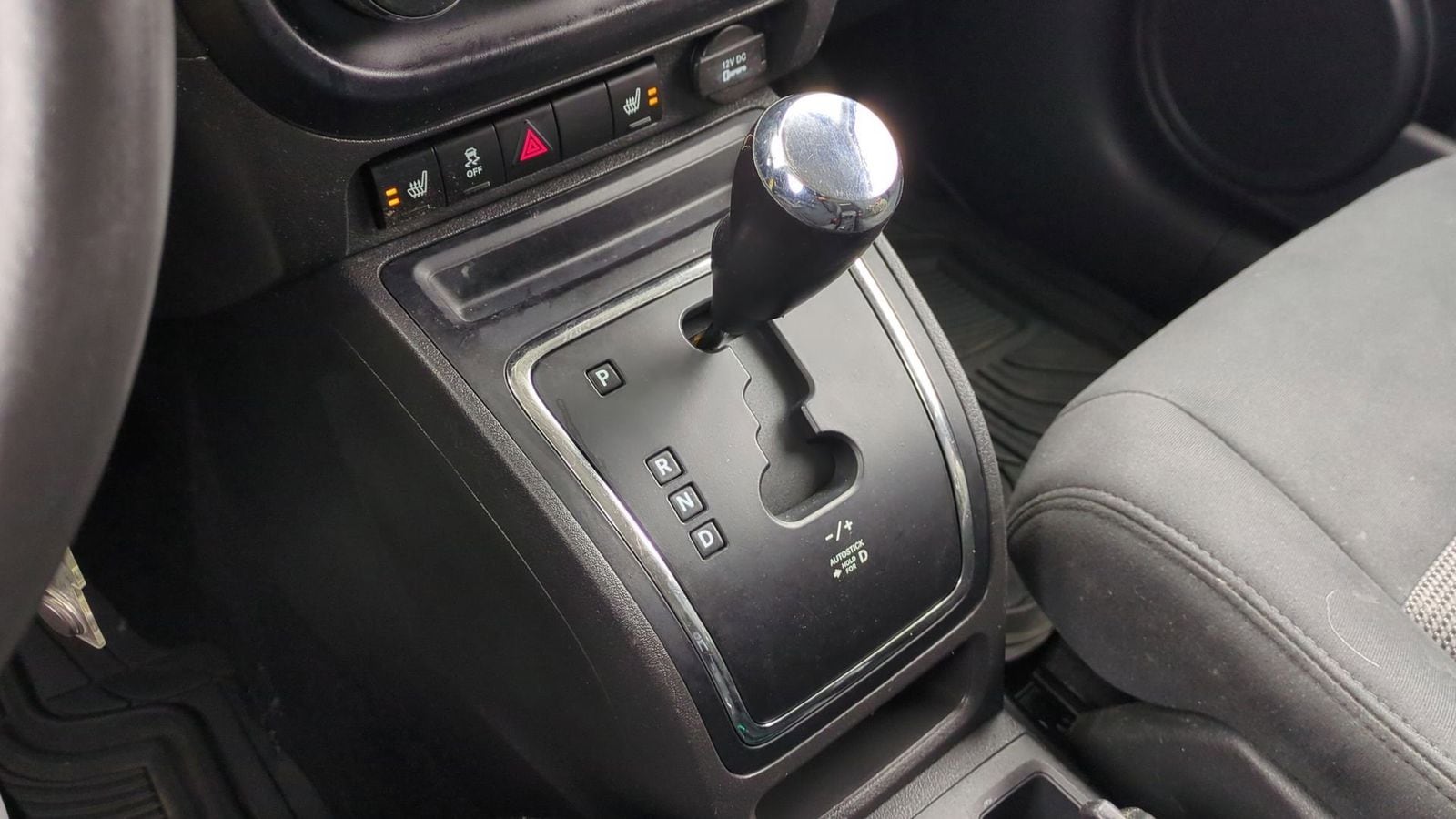 Thumbnail: 2012 Jeep Patriot - 31