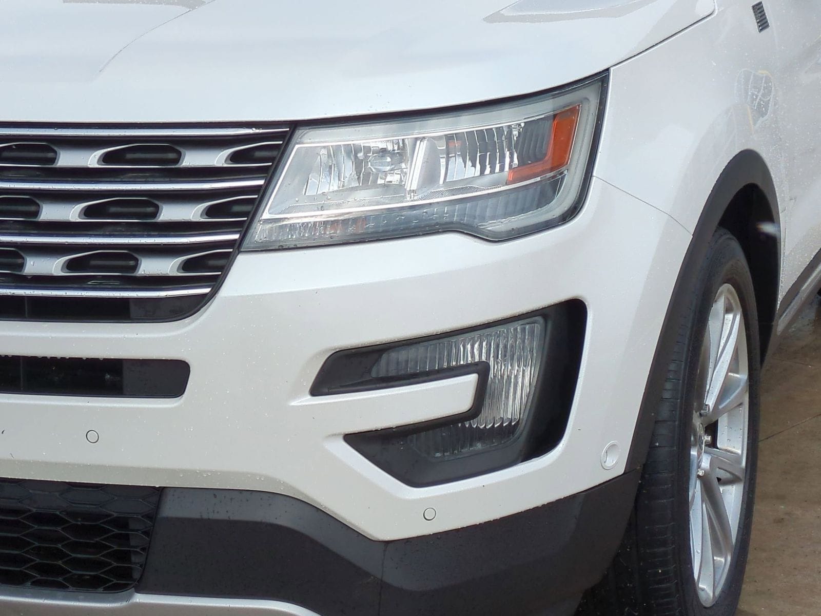 Thumbnail: 2016 Ford Explorer - 13
