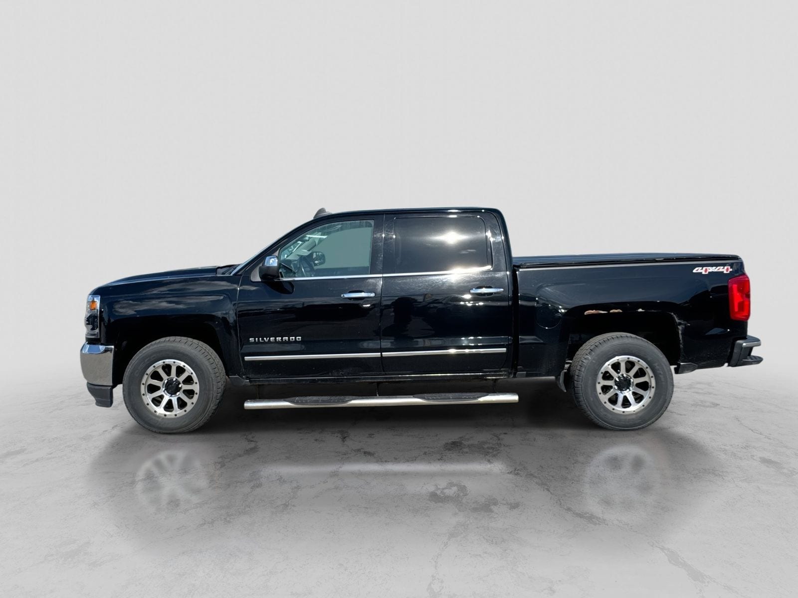 Thumbnail: 2017 Chevrolet Silverado 1500 - 2