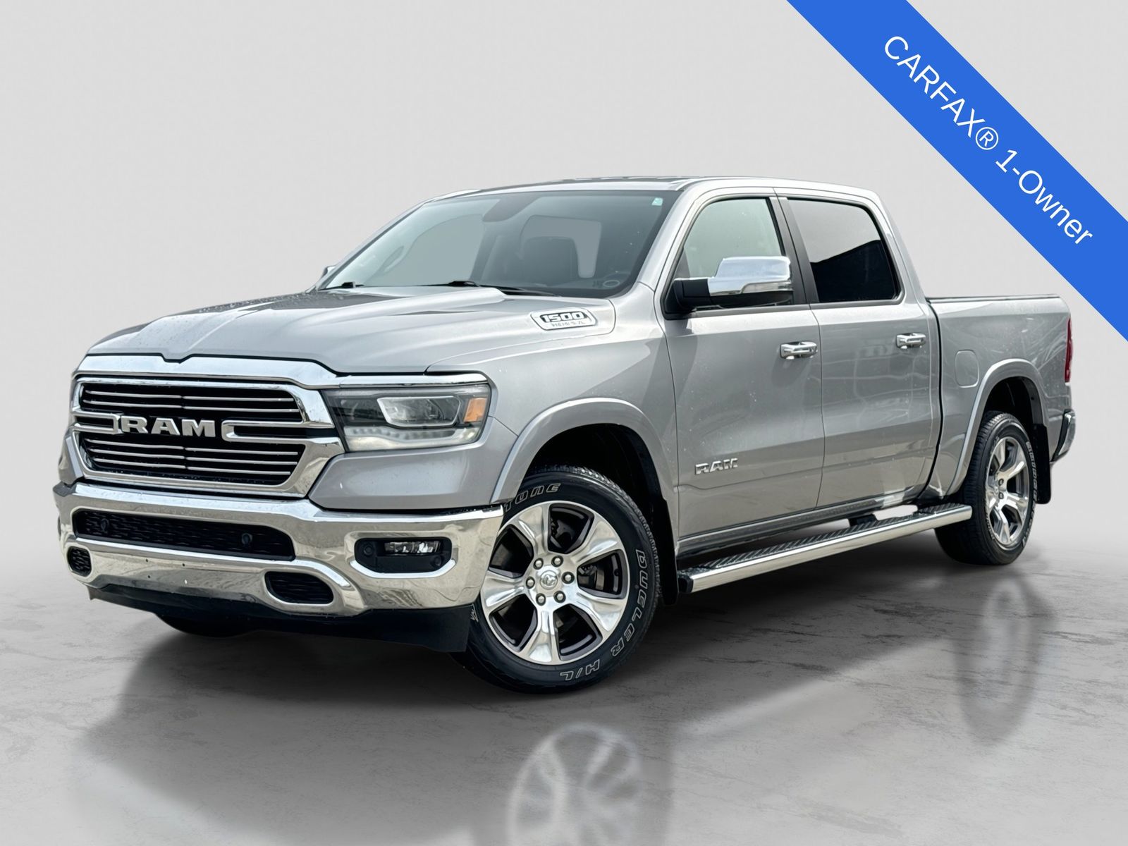 2020 RAM 1500 Laramie 4x4 Crew Cab 5'7's photo