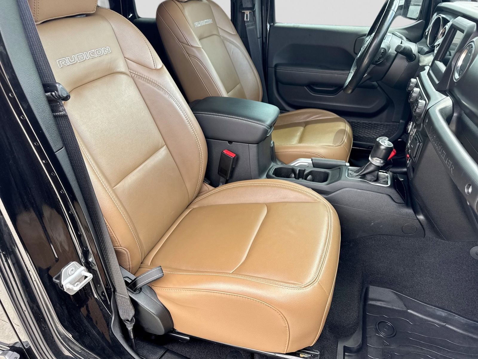 Thumbnail: 2021 Jeep Wrangler - 20