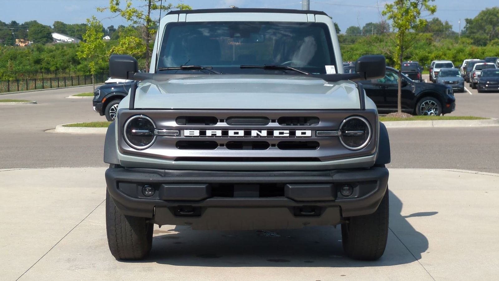 Thumbnail: 2023 Ford Bronco - 10