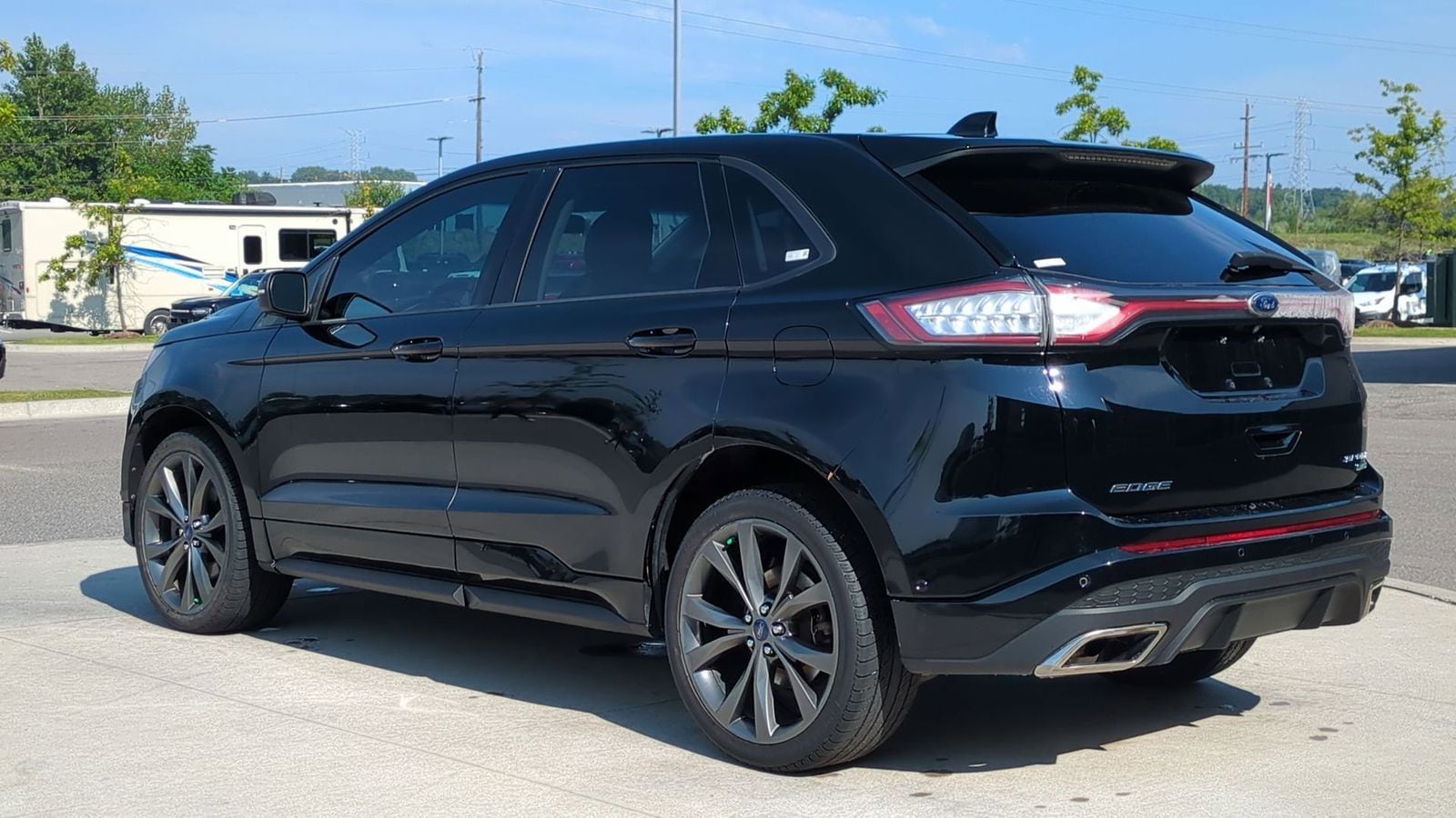 Thumbnail: 2017 Ford Edge - 3