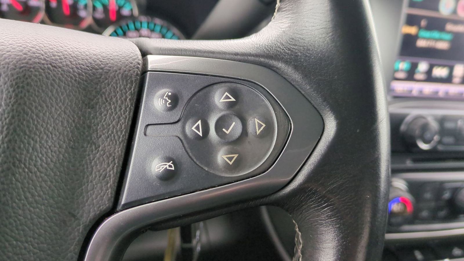 Thumbnail: 2016 Chevrolet Silverado 1500 - 27