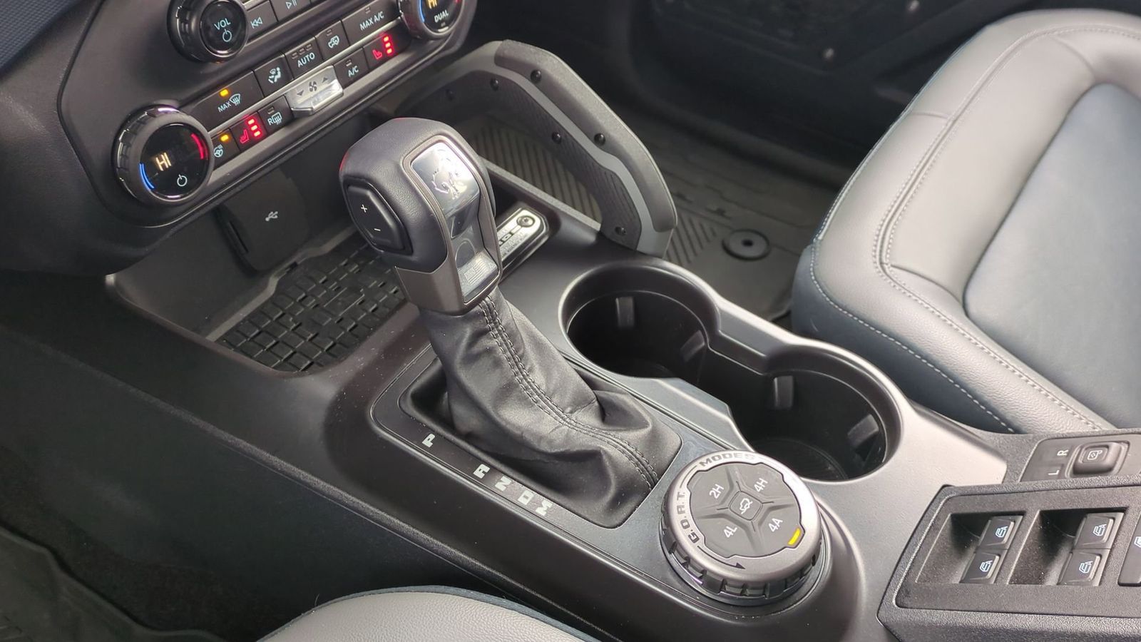 Thumbnail: 2024 Ford Bronco - 37