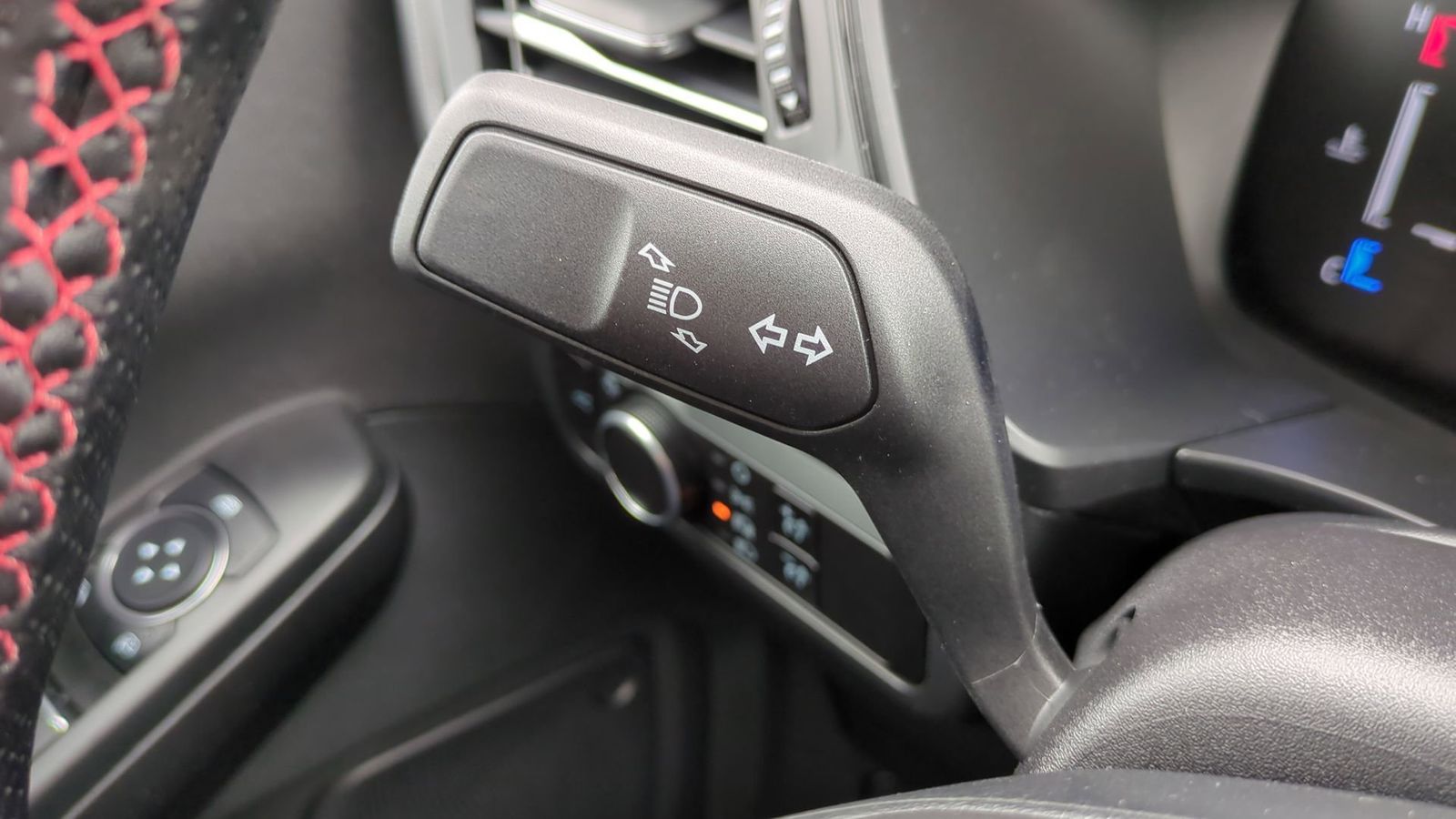 Thumbnail: 2025 Ford Escape - 25