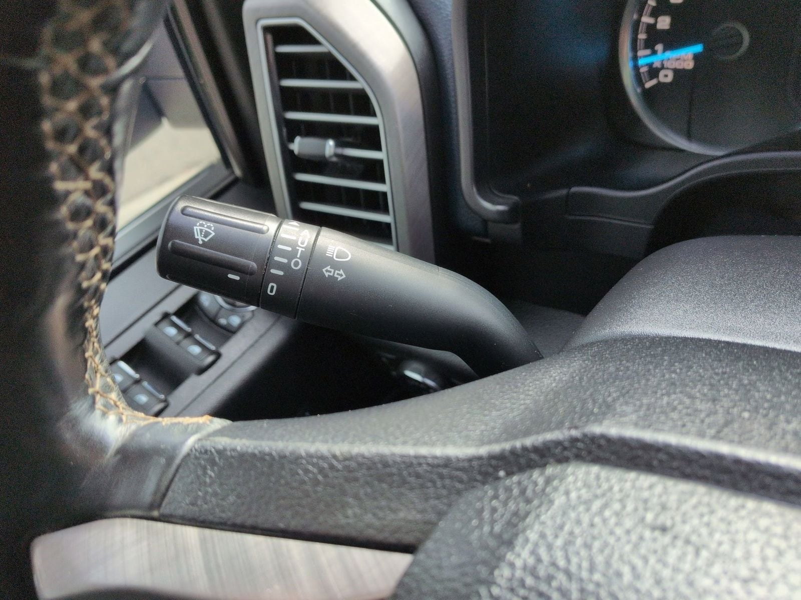 Thumbnail: 2018 Ford F-150 - 31