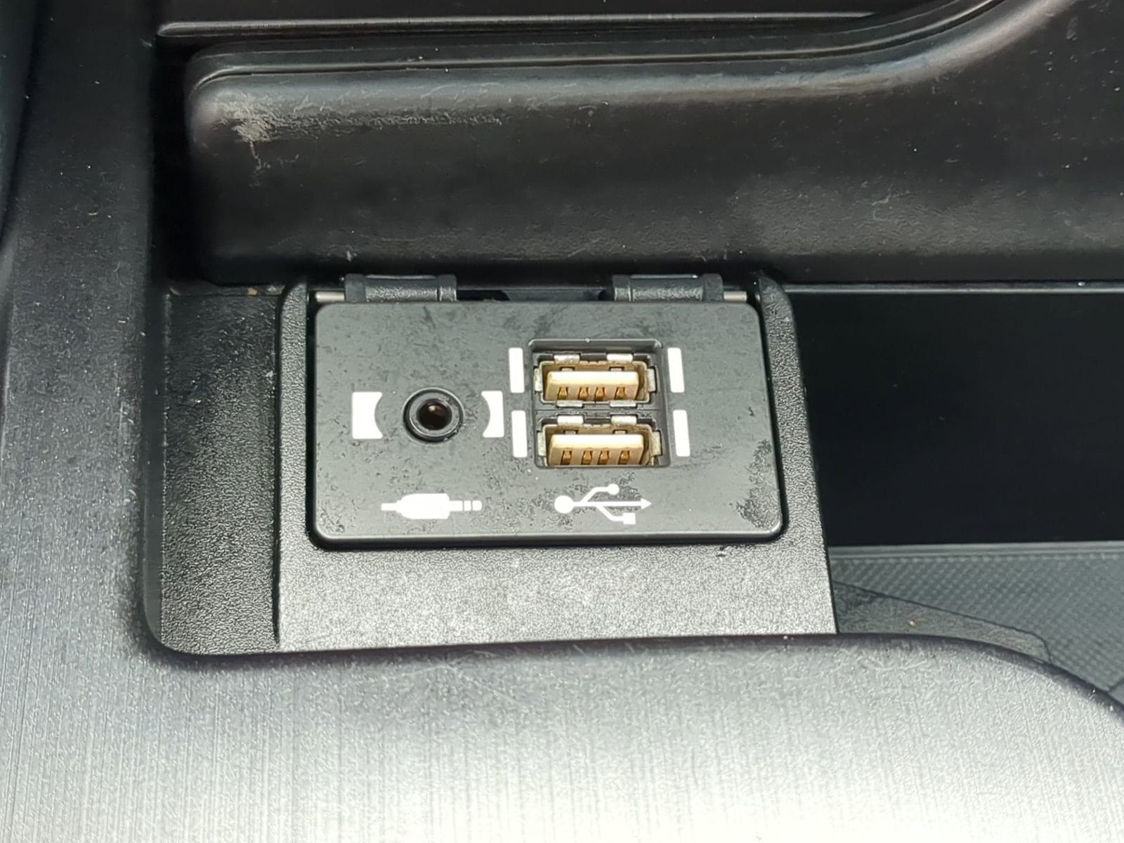 Thumbnail: 2021 Lexus ES - 36