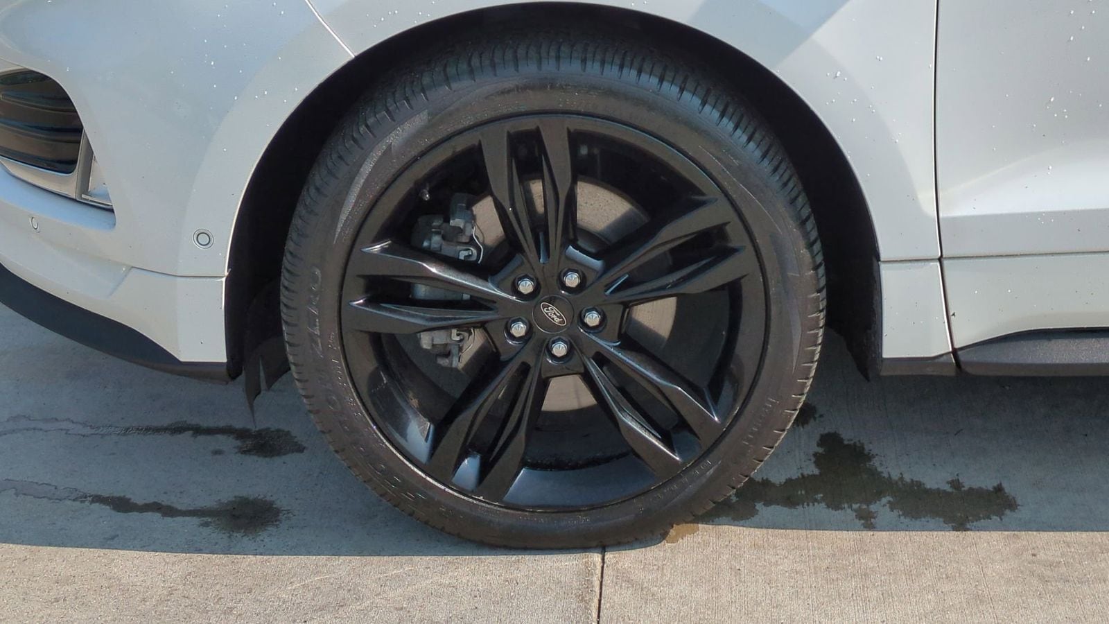 2020 Ford Edge ST 14