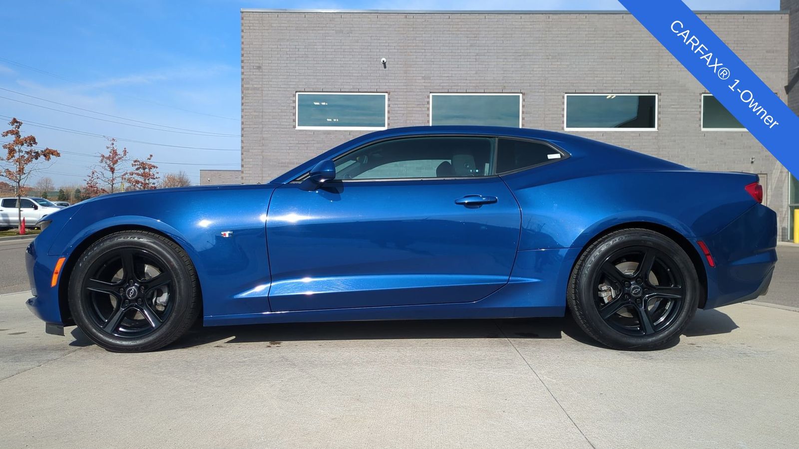 2020 Chevrolet Camaro 1LT photo 3