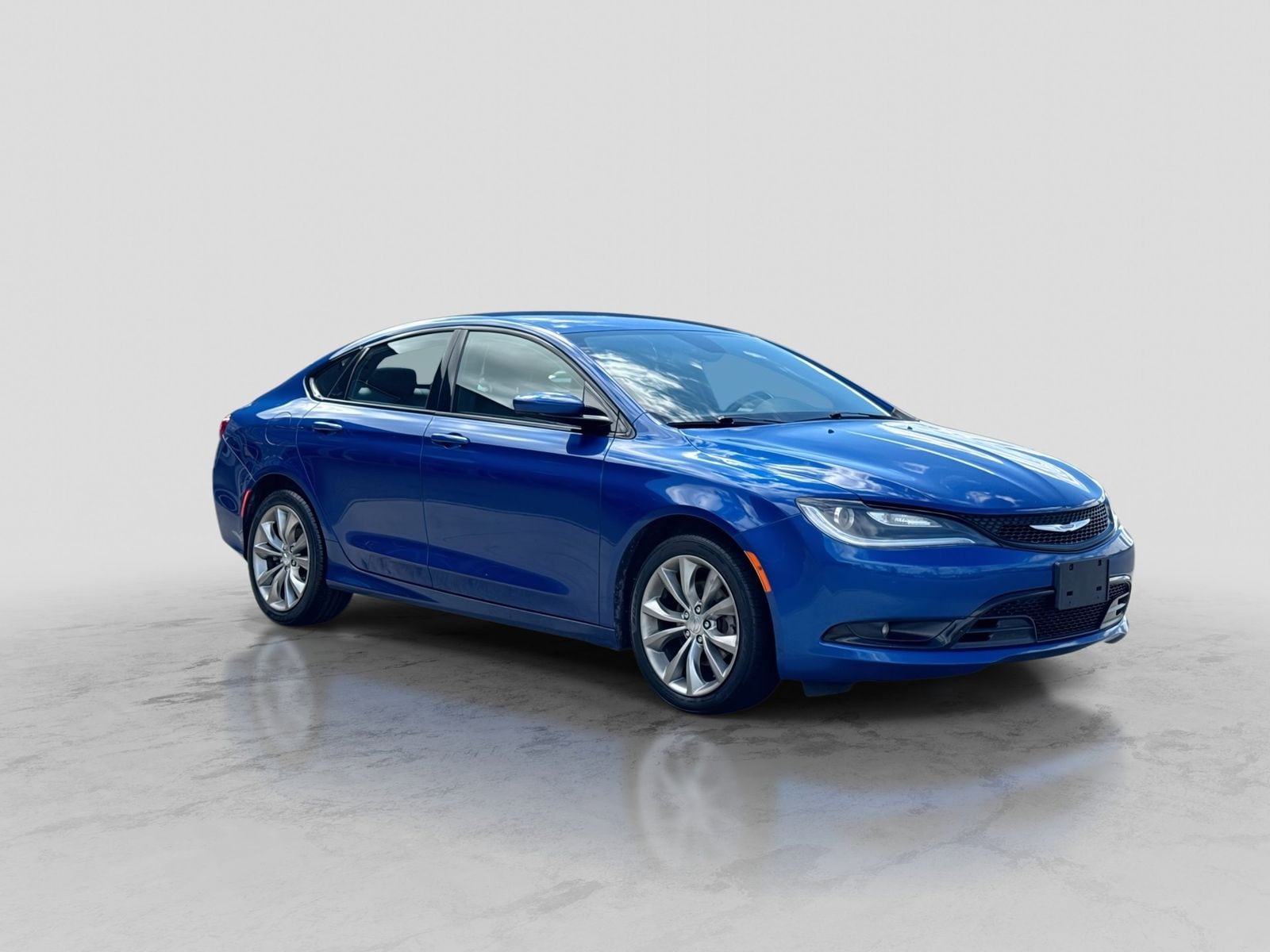 Thumbnail: 2016 Chrysler 200 - 10