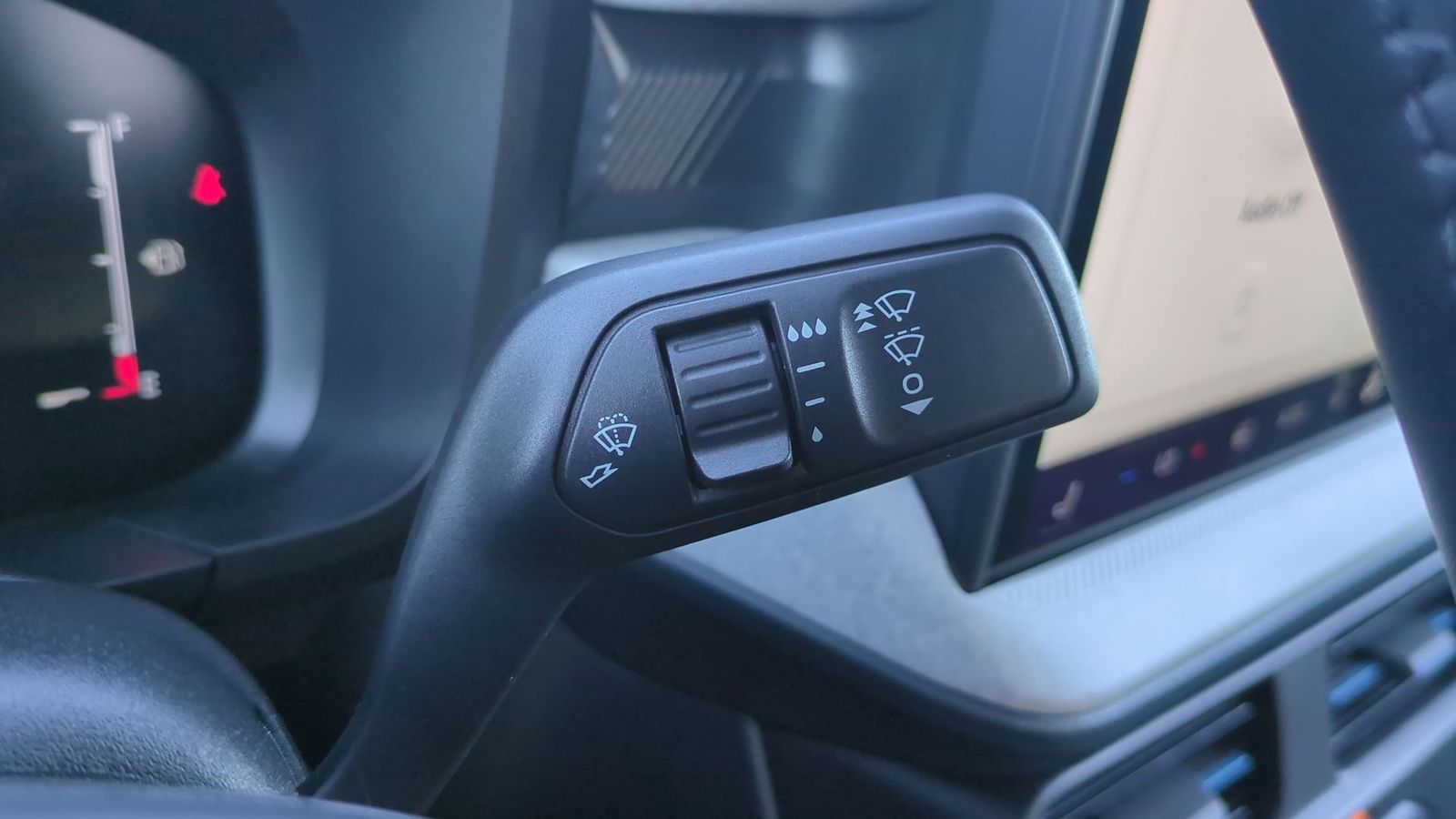 Thumbnail: 2025 Ford Maverick - 22