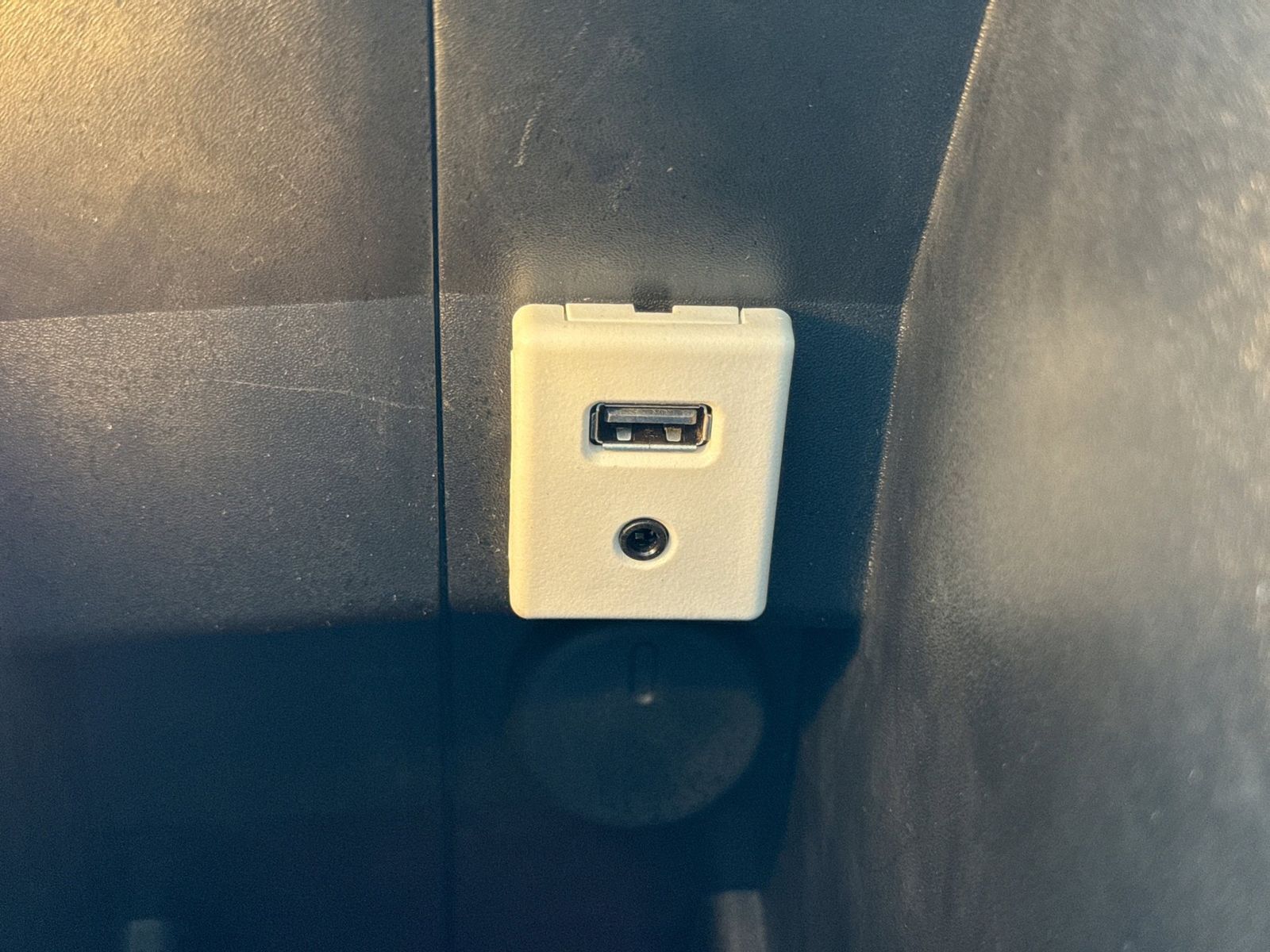 Thumbnail: 2017 Chevrolet Equinox - 29