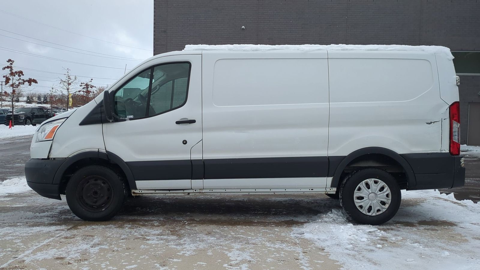 Thumbnail: 2018 Ford Transit Series - 3