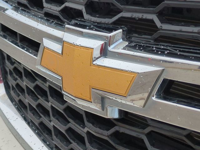 2016 Chevrolet Suburban LS 13