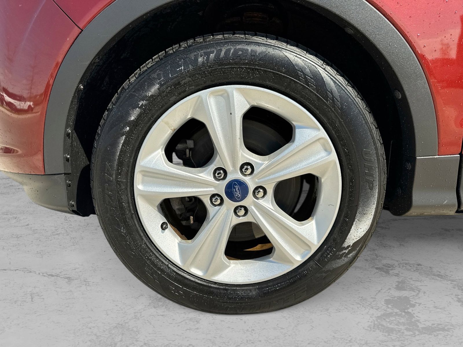 Thumbnail: 2014 Ford Escape - 15