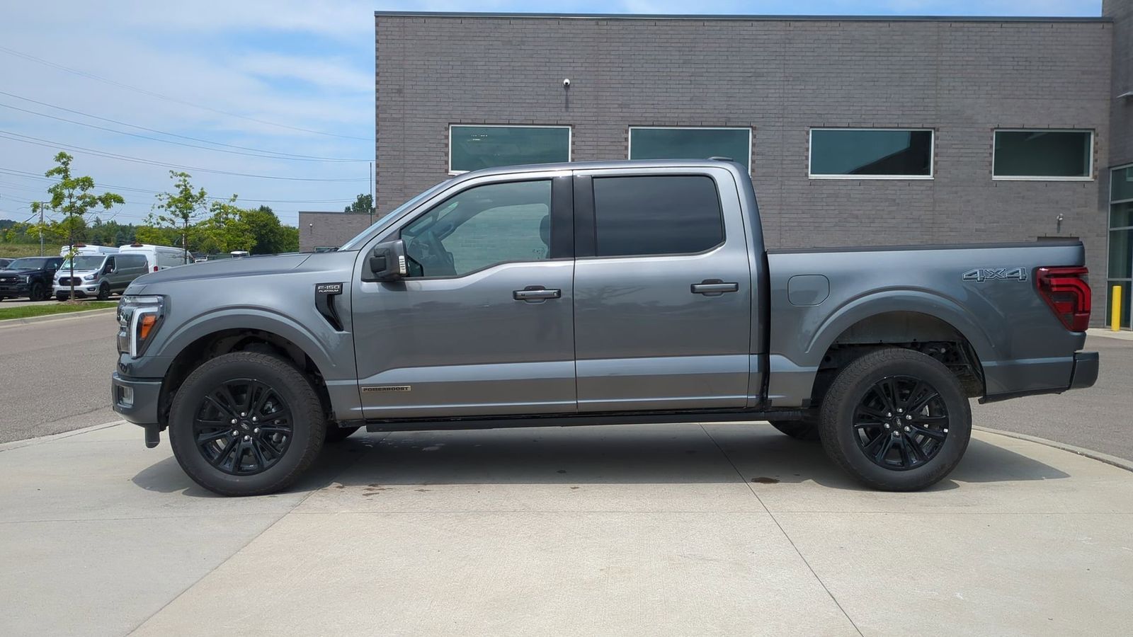 2025 Ford F-150 Platinum photo 2
