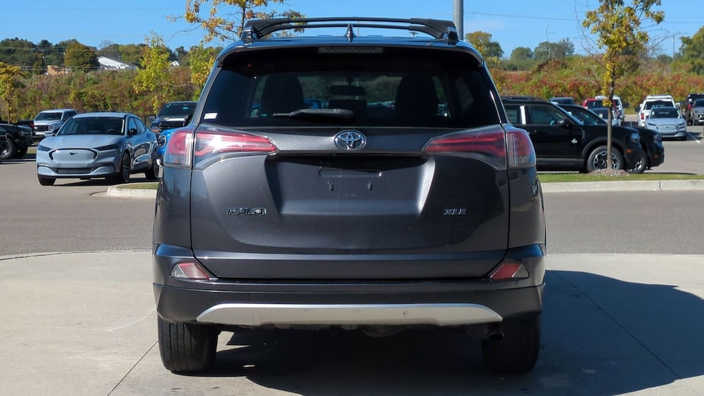 Used 2016 Toyota RAV4 XLE SUV