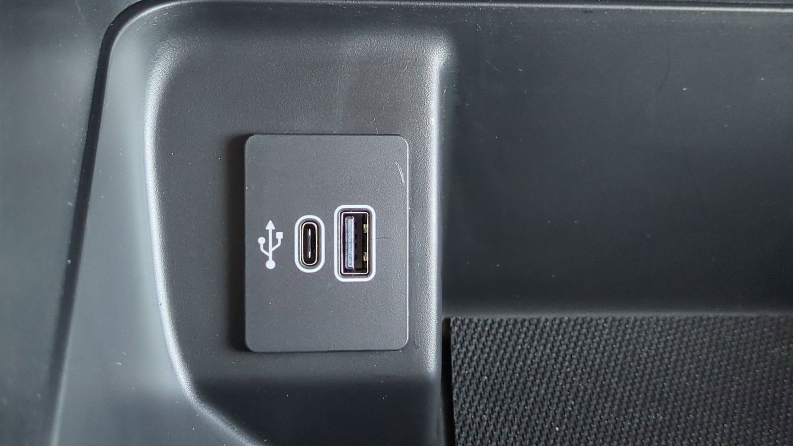 Thumbnail: 2025 Ford F-150 - 31