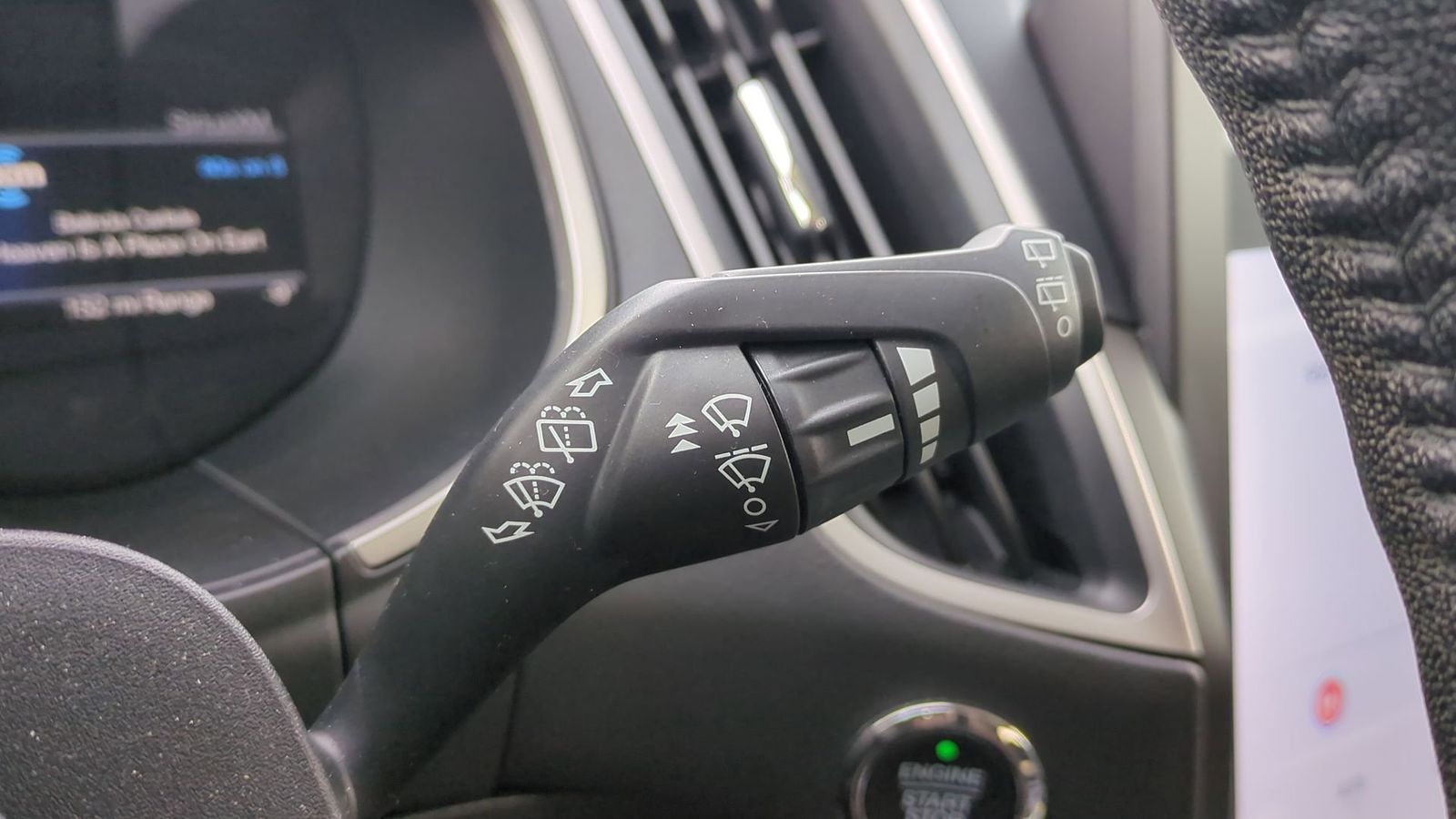 Thumbnail: 2021 Ford Edge - 25