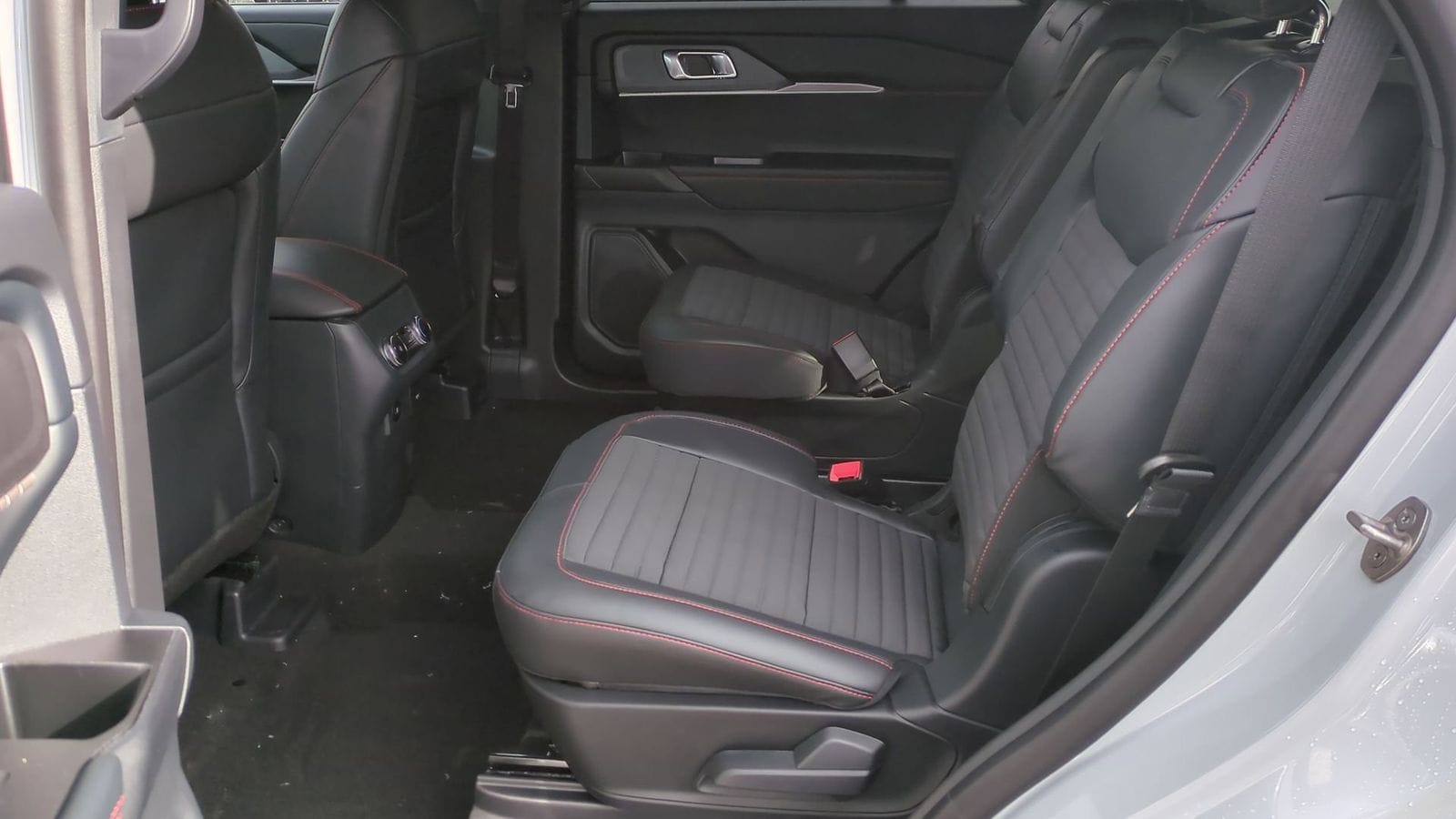 Thumbnail: 2026 Ford Explorer - 16