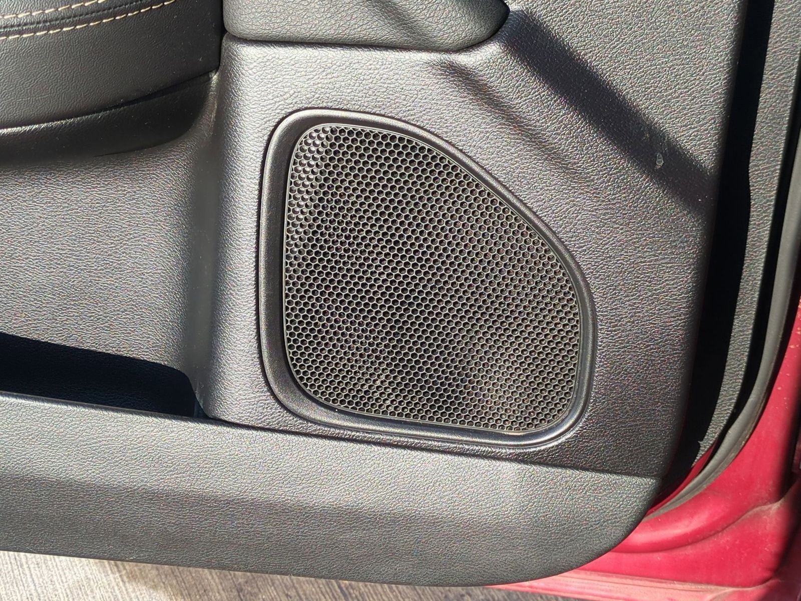 Thumbnail: 2013 Chrysler 200 - 30