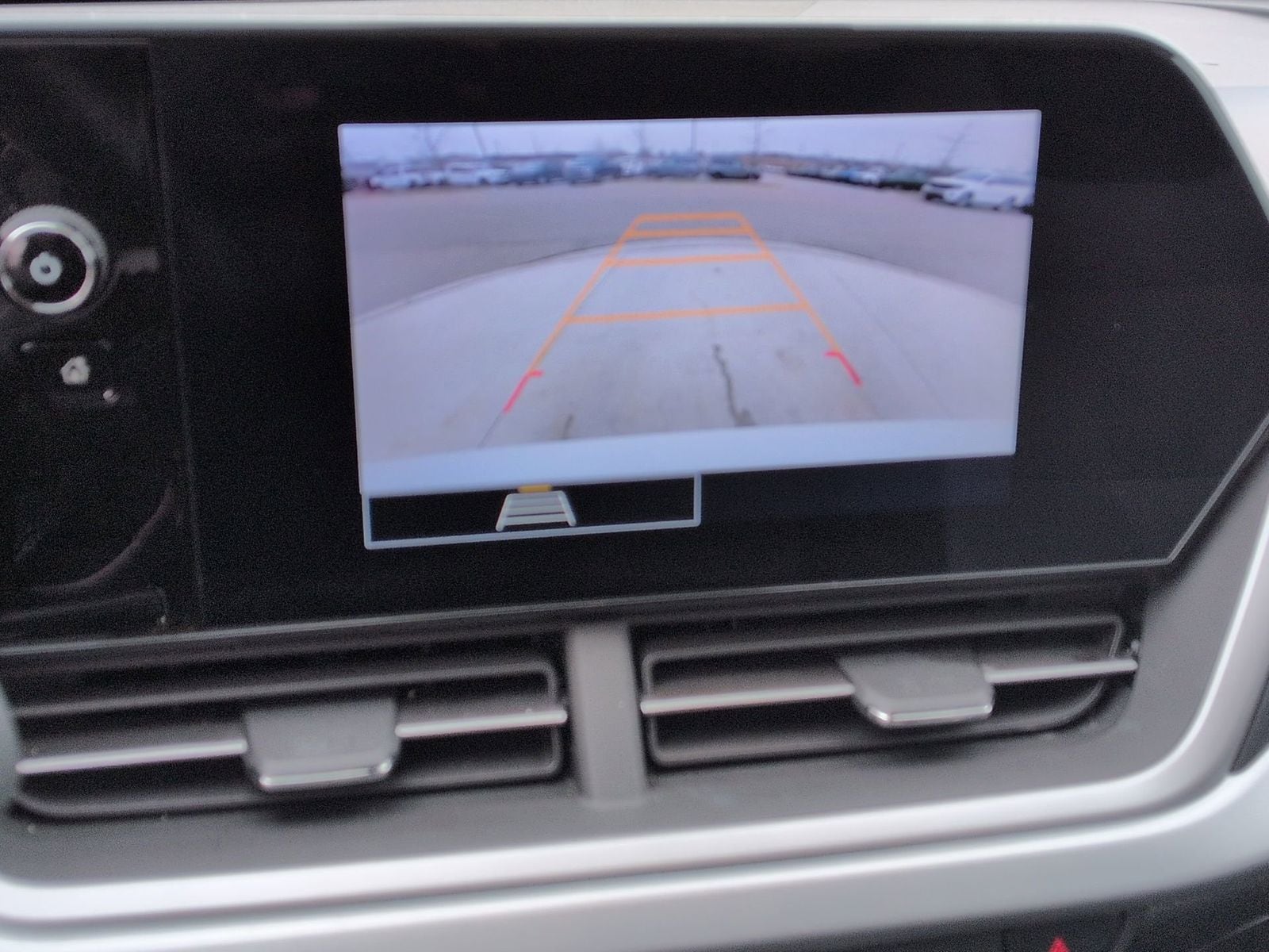 Thumbnail: 2024 Chevrolet Trax - 31