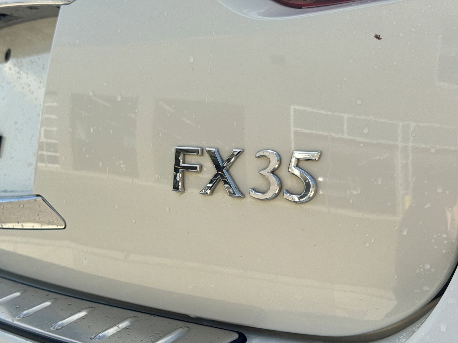 Thumbnail: 2012 INFINITI FX35 - 14