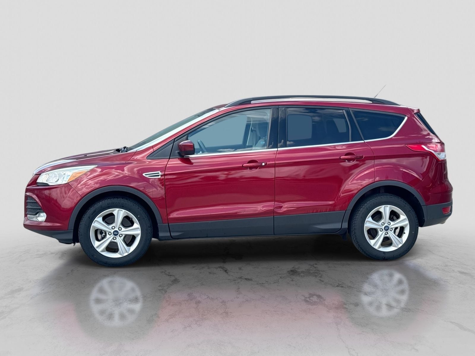 Thumbnail: 2015 Ford Escape - 2