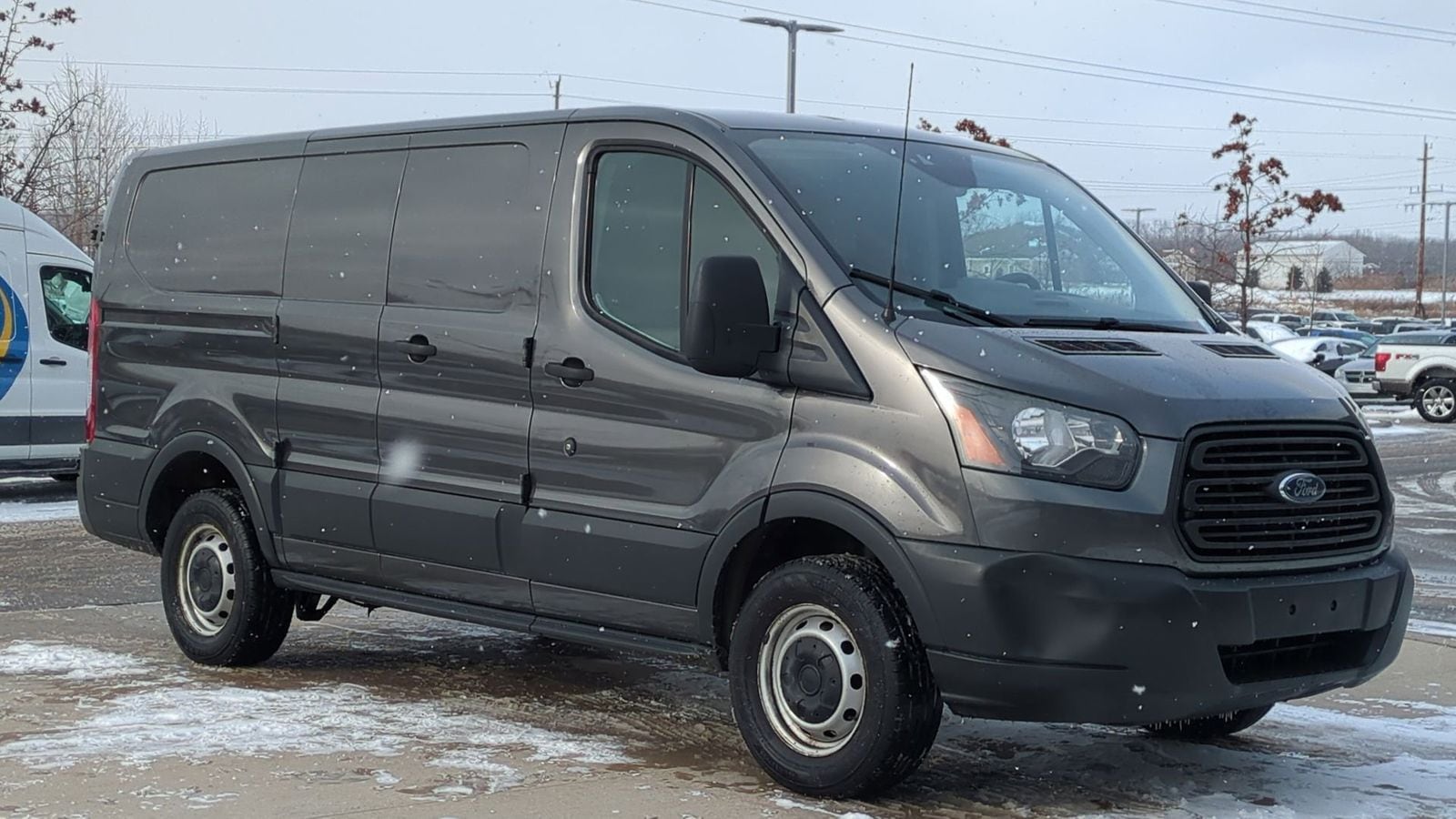 Thumbnail: 2017 Ford Transit Series - 10