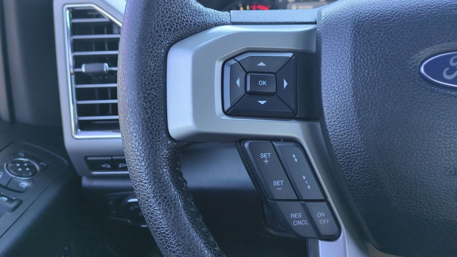 Thumbnail: 2016 Ford F-150 - 28