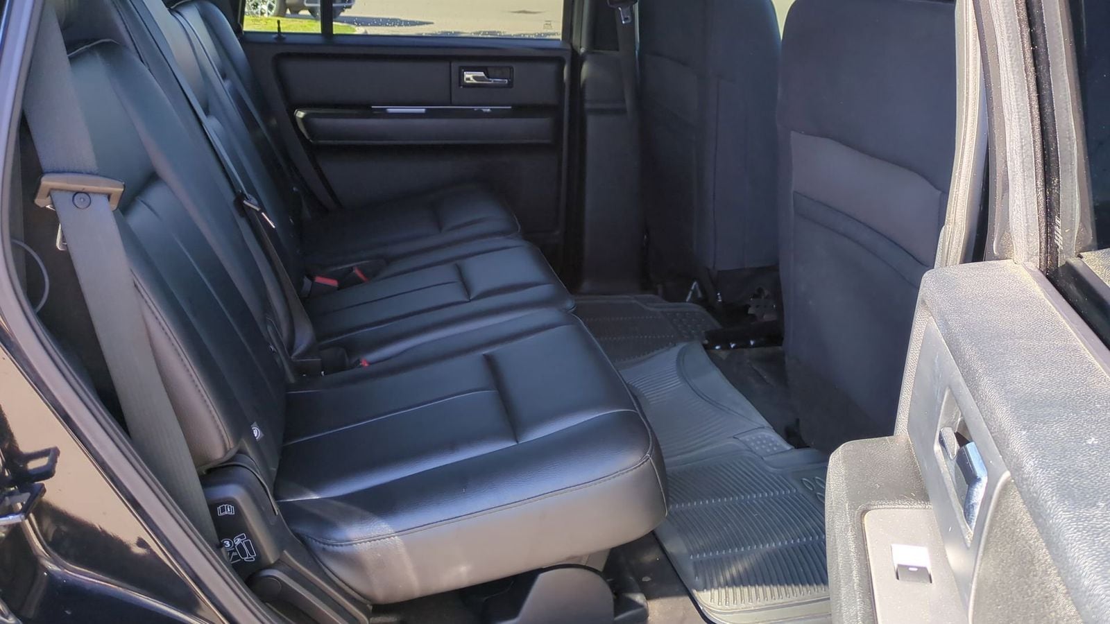 Thumbnail: 2015 Ford Expedition - 24