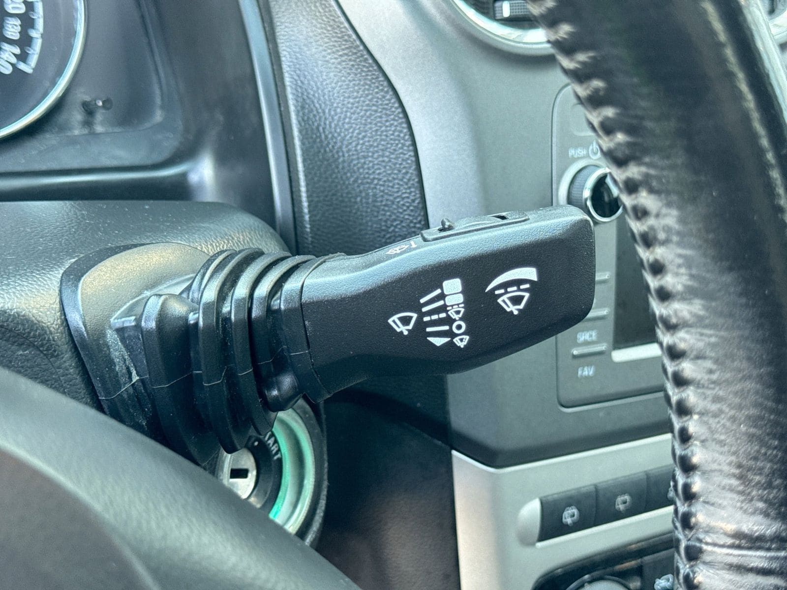 Thumbnail: 2014 Chevrolet Captiva Sport - 29