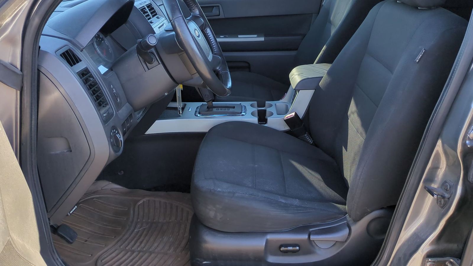 Thumbnail: 2009 Ford Escape - 7