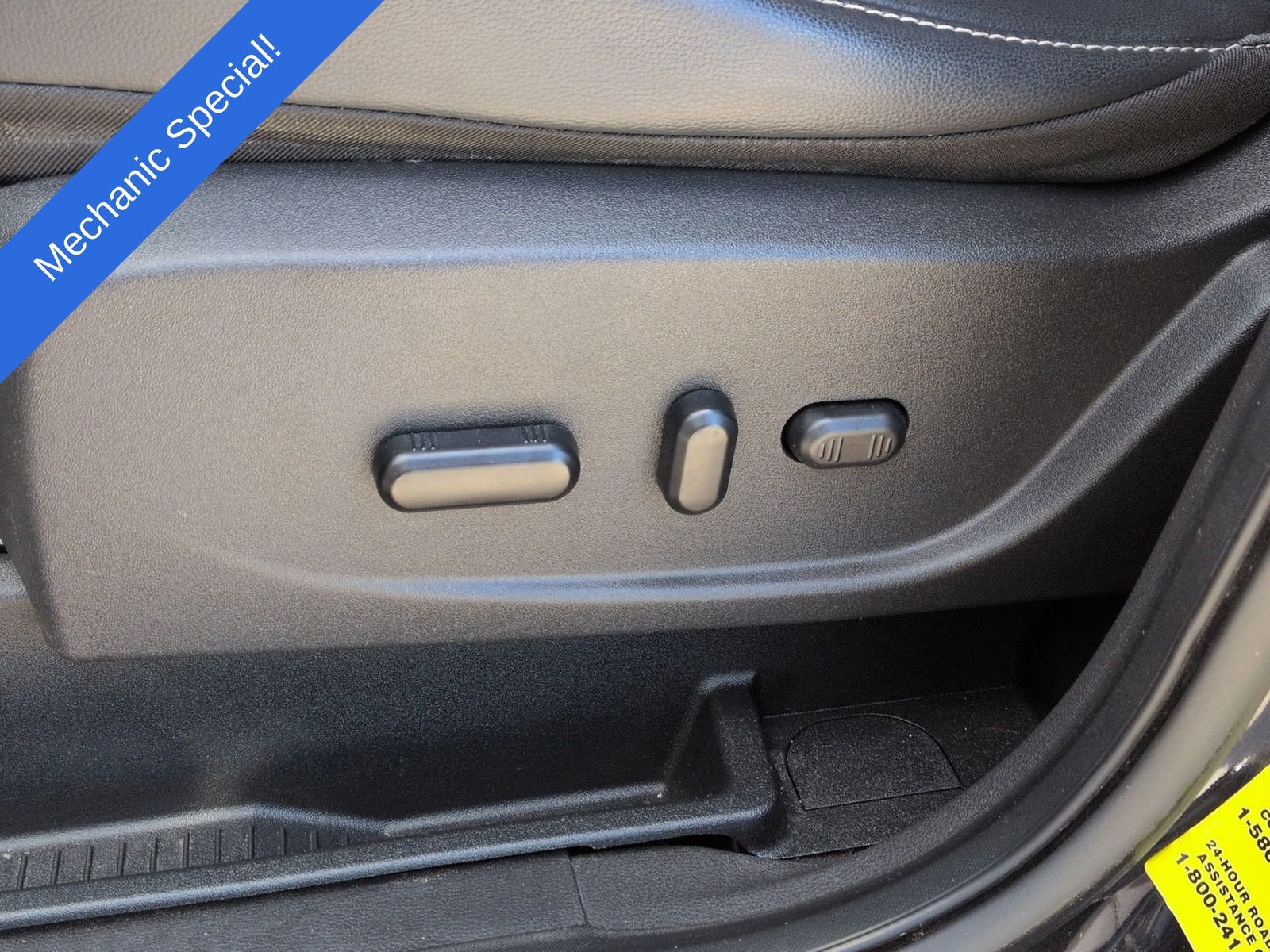 Thumbnail: 2019 Ford Escape - 16